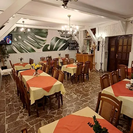 Zajazd-restauracja Zyga * Iwkowa